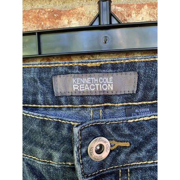 Reaction Kenneth Cole Jeans Womens Size 2 Casual Denim Straight Leg Medium wash - Picture 3 of 5